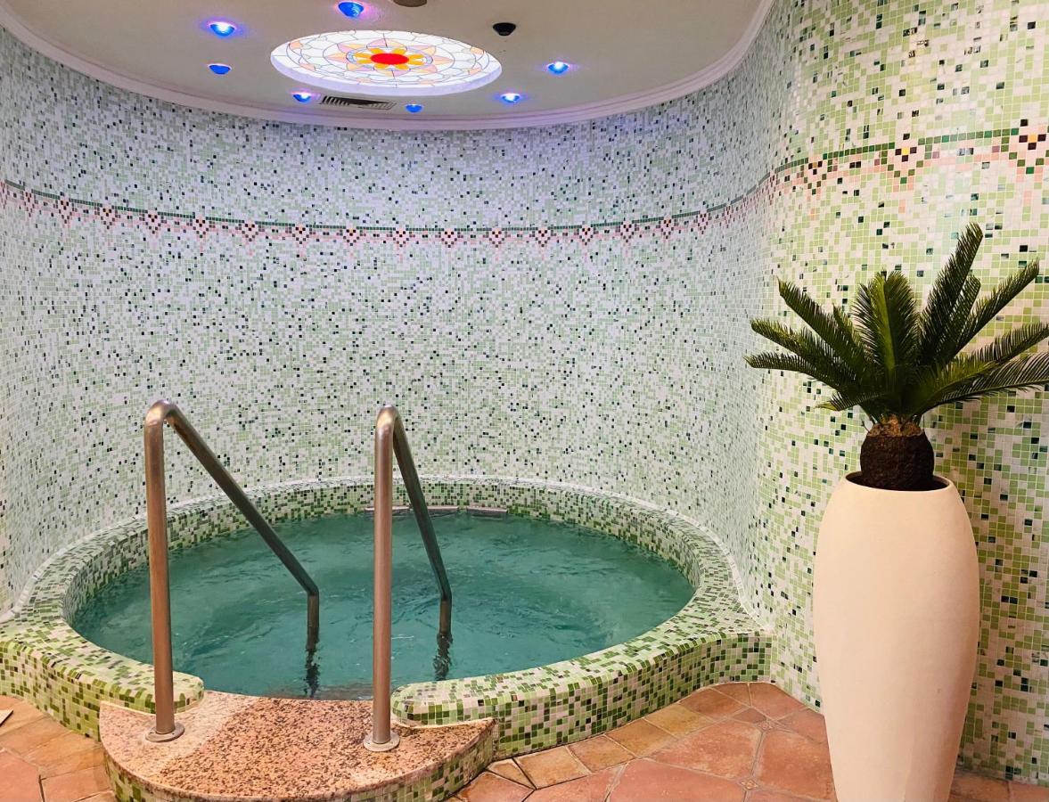 Spa Residence Carbona Apartman 104 Hévíz Екстериор снимка